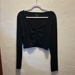 American Eagle Outfitters Black Ruched V-Neck Long Sleeve Crop Top
